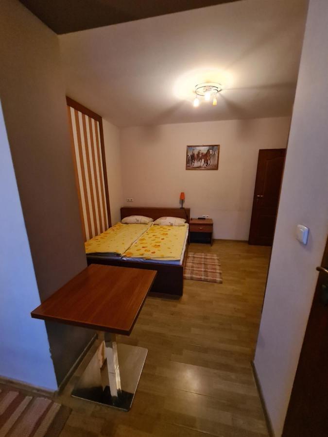 Gosciniec Halka Hostel Zwardoń Екстериор снимка