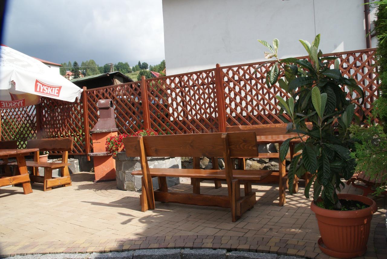 Gosciniec Halka Hostel Zwardoń Екстериор снимка